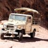 wadi-rum-thung-lung-anh-trang-de-kham-pha-sa-mac-tren-xe-jeep