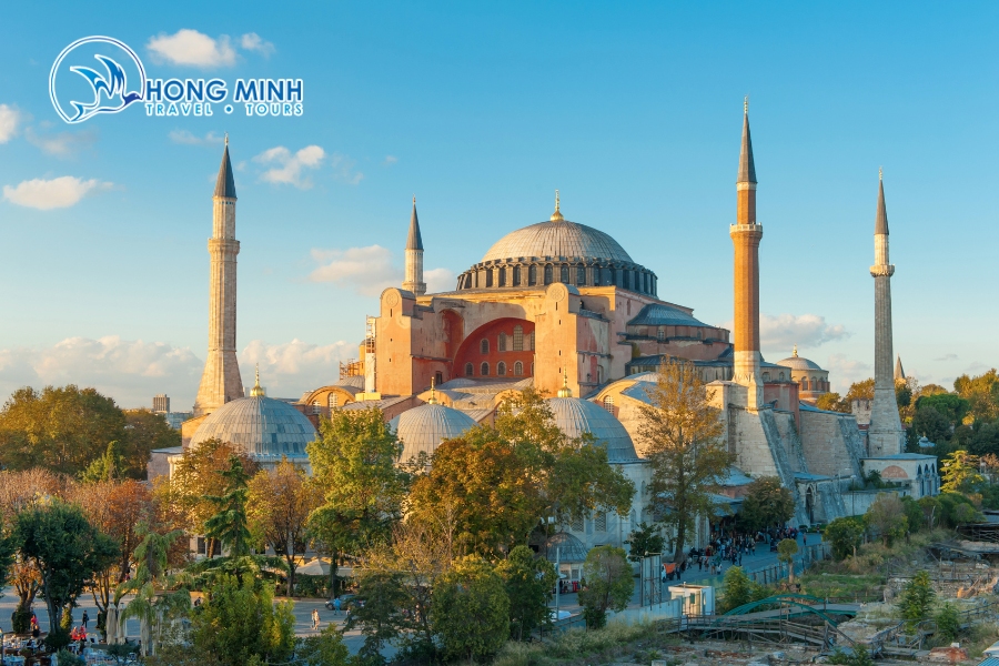 ngoi-nha-tho-Hayia-Sophia